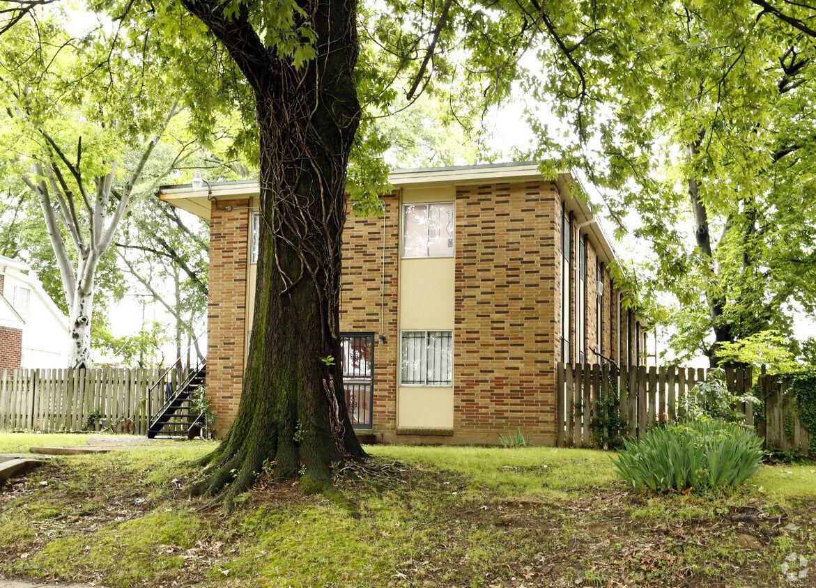 Foto del edificio - 74 N Willett St