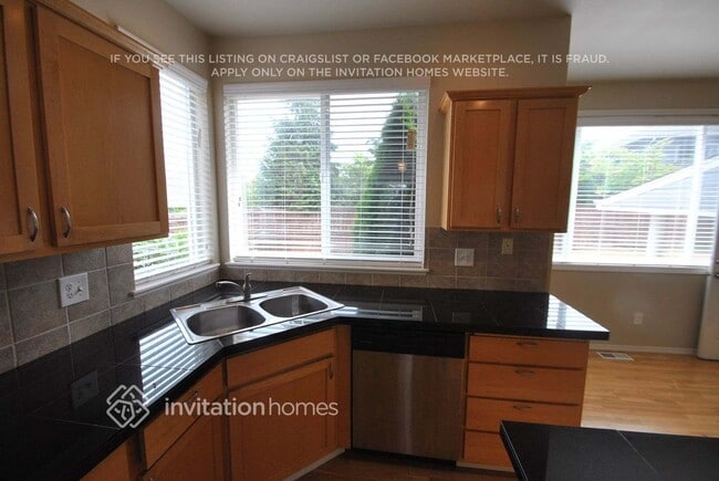 Foto del edificio - 16503 136th Ave E