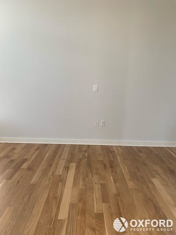 Building Photo - 71-13 60th Lane