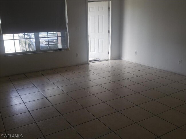 Foto del edificio - 2620 Storter Ave