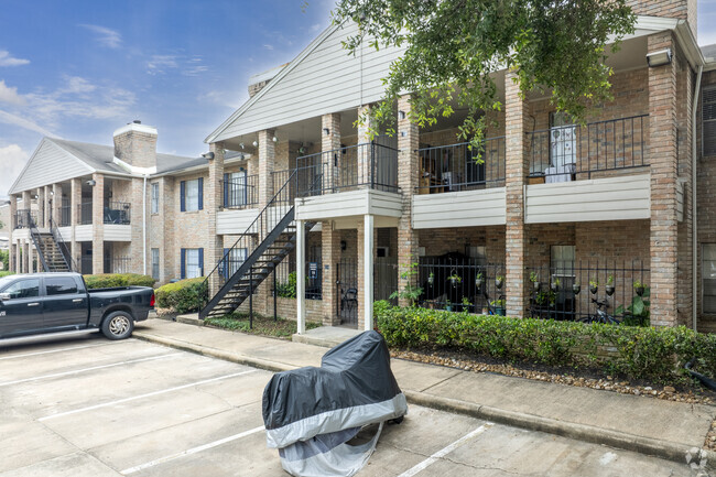 2217 Hollister St - Suplente - The Lofts at Spring Lake