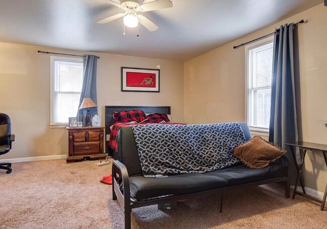 Building Photo - 4 bedroom 4 bathroom near Texas Tech