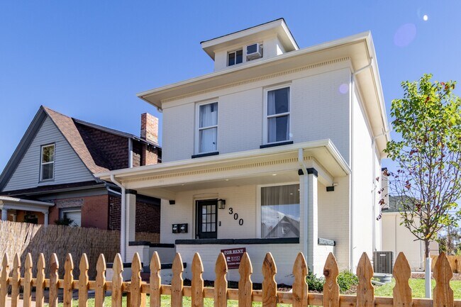Foto del edificio - Stunning Remodeled Patio Home in Baker – 3...