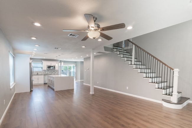 Building Photo - 8319 Columbia Falls Dr