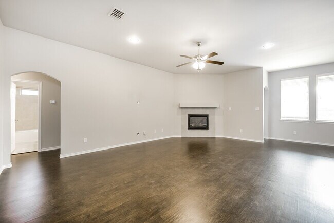 Building Photo - 1155 Waterscape Blvd