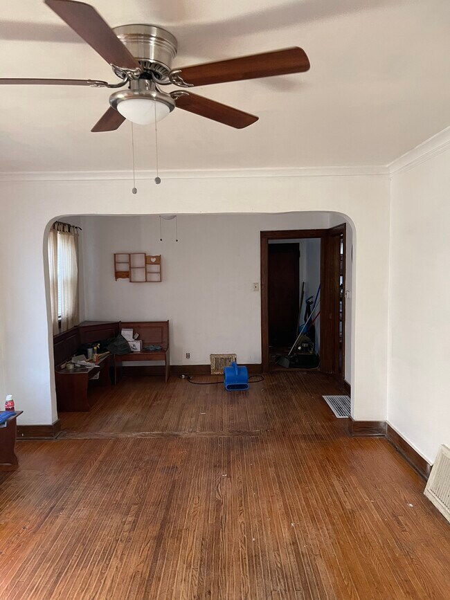 Foto del edificio - 1016 E Gift Ave