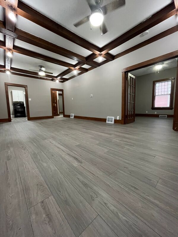 Building Photo - 2049 Worthington Ave