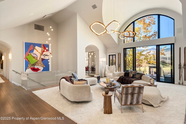 Building Photo - 75 McLain Ct