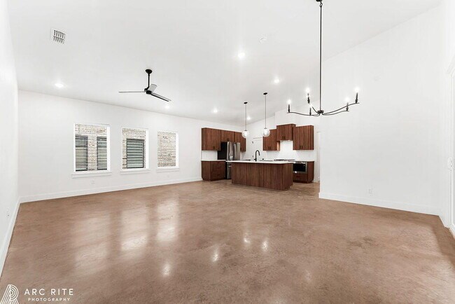 Foto del edificio - 4529 22nd Pl