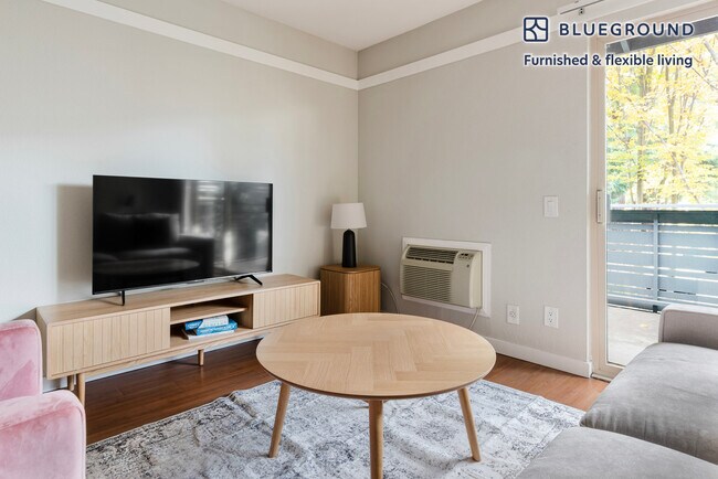 Foto del edificio - 111 N Rengstorff Ave