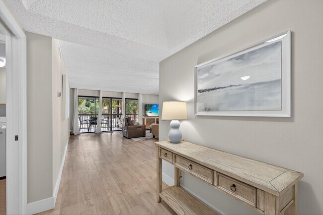 Foto del edificio - 419 Brackenwood Ln S