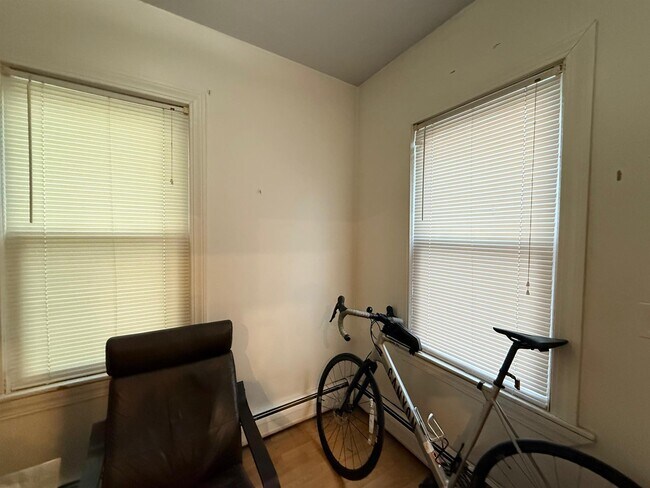 Foto del edificio - 741 Somerville Ave