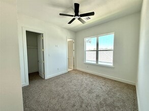 Building Photo - 9426 Campbell Rd
