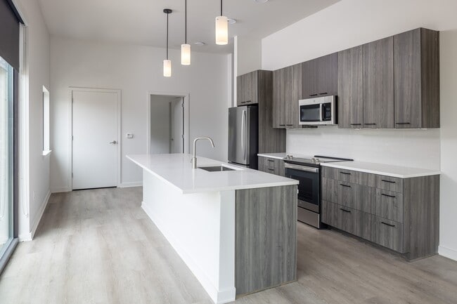 2024-03_Grahl Construction_Baldwin Village_David Cannon Photography.web-10 - The 1785 Club Athens Apartments