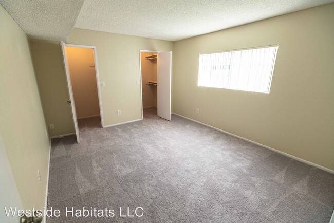 Foto del edificio - 25016 Walnut St