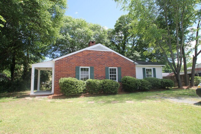 Foto del edificio - Exclusively offered by MUSE REALTY, LLC
