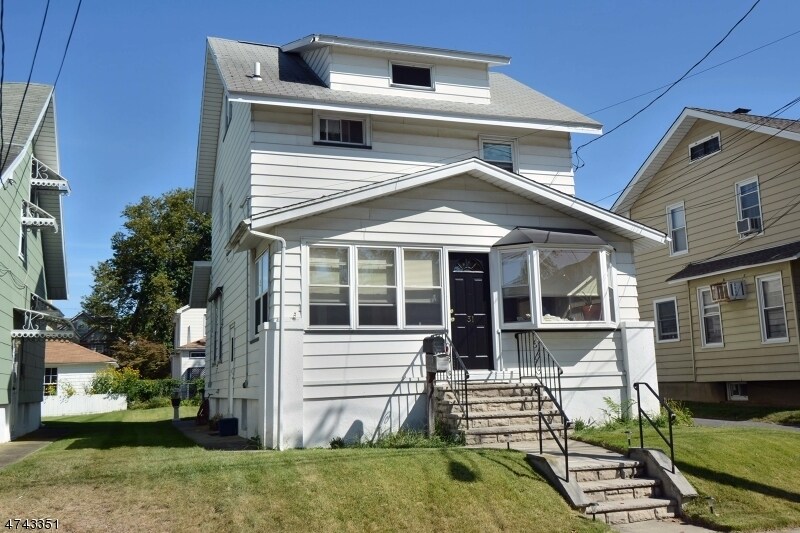 Primary Photo - 31 Elberon Ave