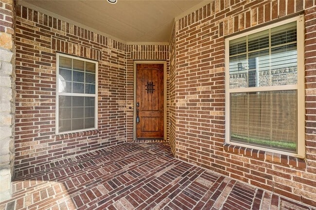 Building Photo - 2815 Delmar Terrace Dr