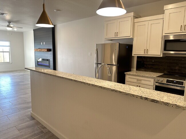 Foto del edificio - Brand new townhomes in Frenship ISD!