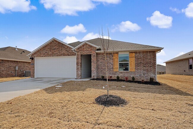 Building Photo - Brand new home waiting for you!