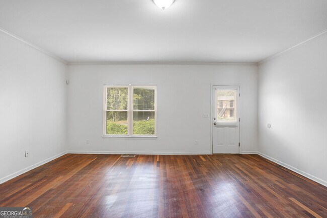 Foto del edificio - 2145 Hollywood Dr NW