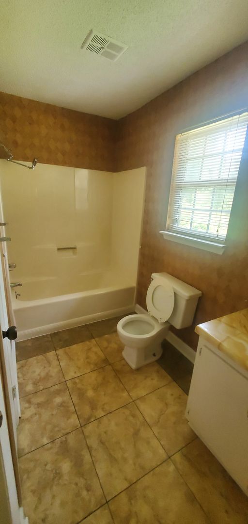 Foto del edificio - 3455 Valley Rd