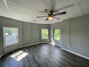 Building Photo - 117 Crawford Ave