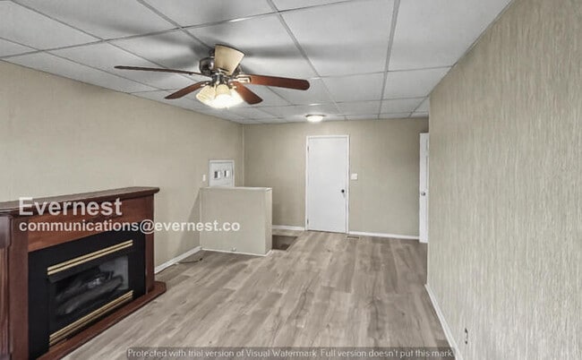 Building Photo - 906 McHann Dr