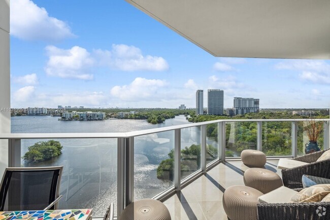 Balcony - 17111 Biscayne Blvd