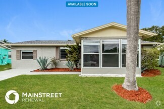 Building Photo - 2115 Harrison Dr