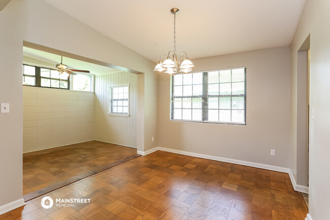 Foto del edificio - 7052 Clovis Rd