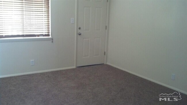 Building Photo - 720 Plumas St