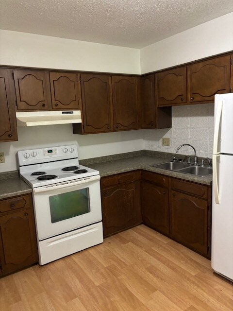 Foto del edificio - 1516 Avon St