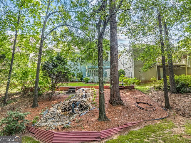 Building Photo - 245 Mallard Pointe Way