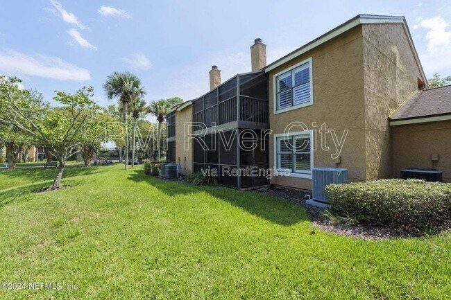 Building Photo - 908 Shoreline Cir