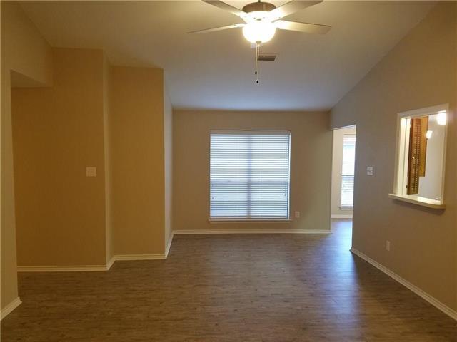 Foto del edificio - 329 Dogwood Dr