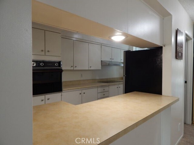 Foto del edificio - 6979 Palm Ct