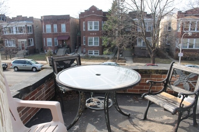 Foto del edificio - 2730 W Giddings St