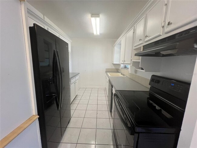 Building Photo - 22070 Gatewood Ave