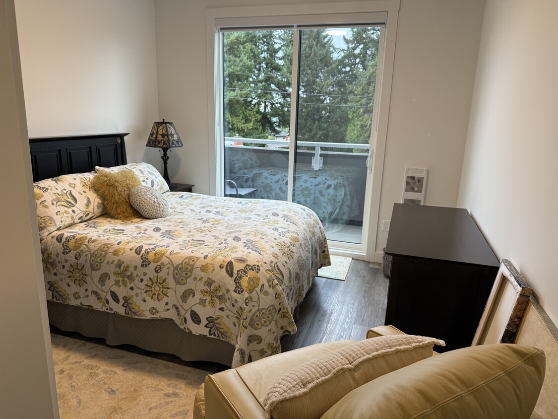 Photo principale - 660 Beach Rd