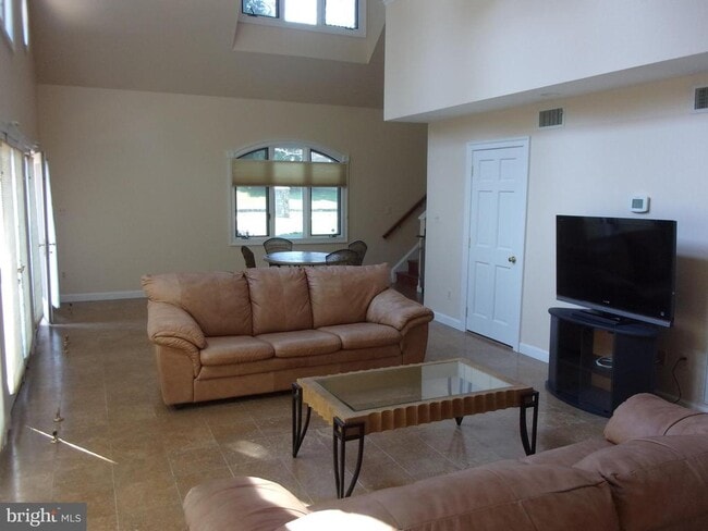 Building Photo - 7806 Glenhaven Ct