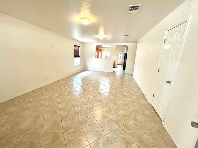 Building Photo - ** Application Received** Available Now! B...
