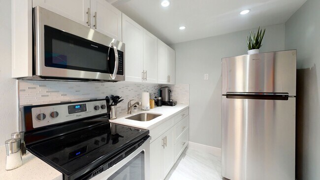 Building Photo - 508 Hendricks Isle