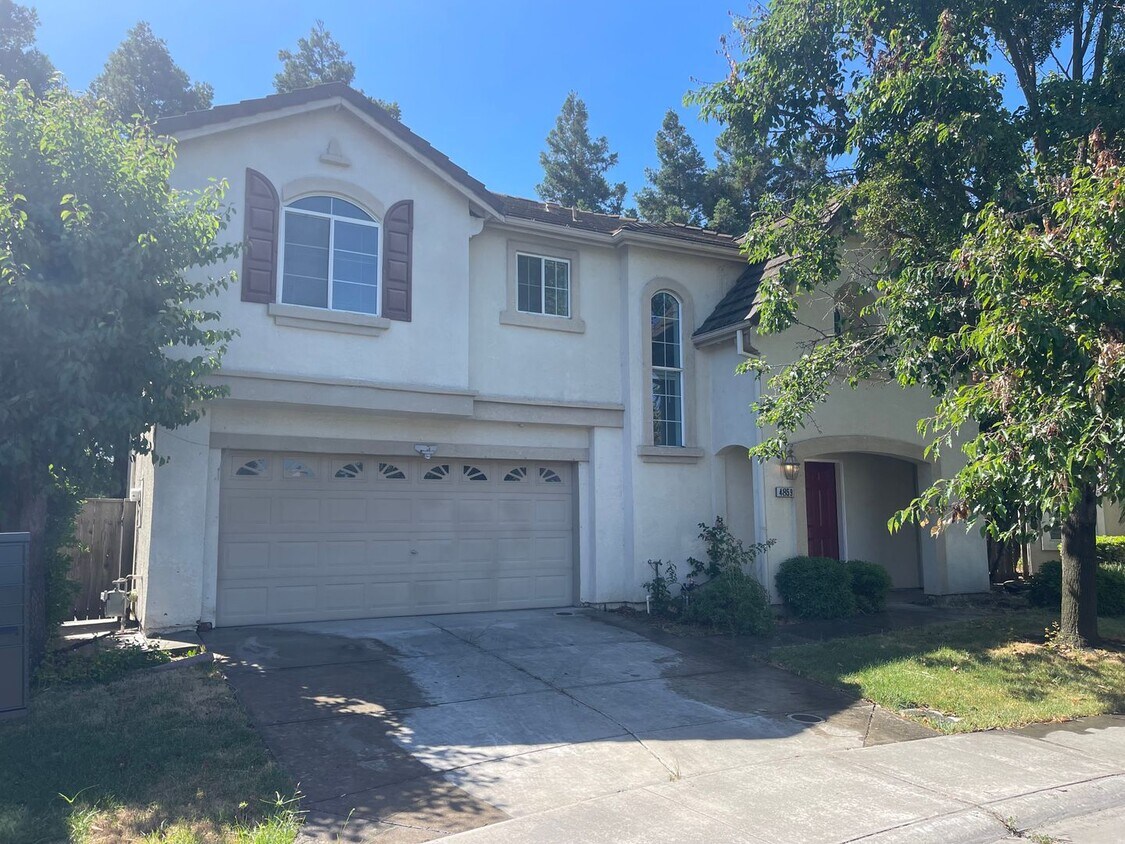 Primary Photo - Great Home in Brookside