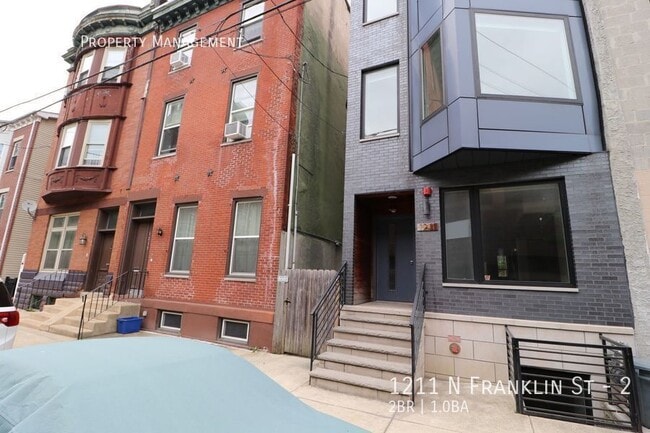 Photo - 1211 N Franklin St Apartment