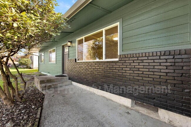 Foto del edificio - 14907 NE 34th St