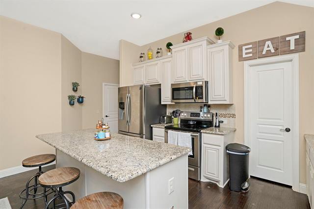 Building Photo - 4213 Sweet Clover Ln