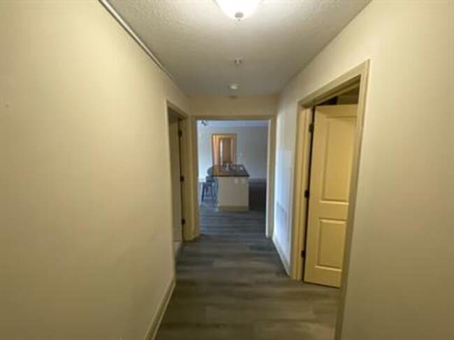 Building Photo - 1621 Muscovy Way