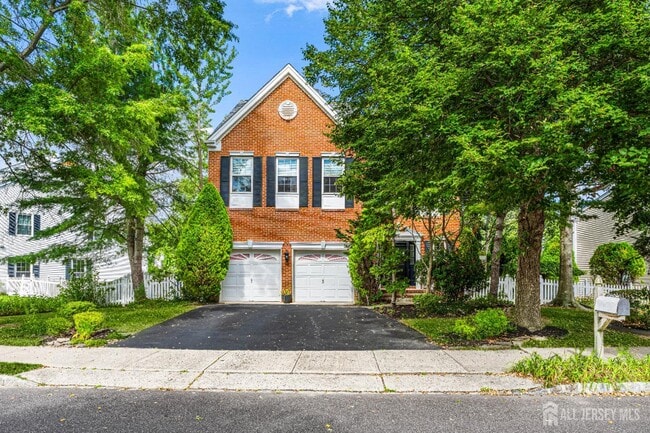 Building Photo - 46 Marion Dr