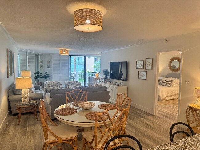 Foto del edificio - 6650 Sunset Way